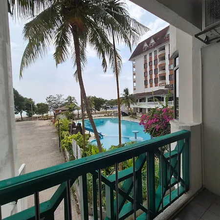Pd 10Pax 2R2B Seaside Healing, Pool View, Wifi, 50