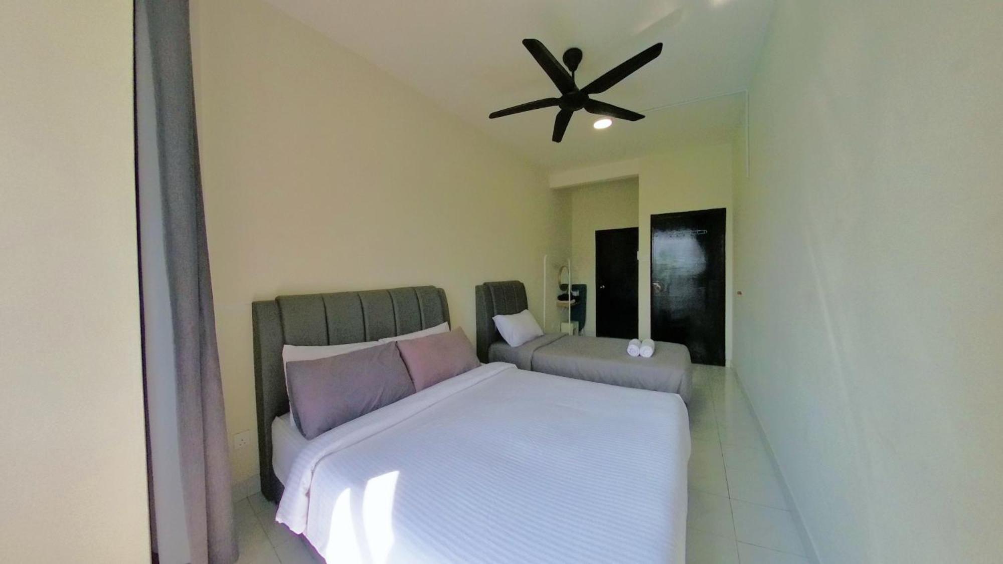 Apartment Pd 10pax 2r2b Seaside Healing, Pool View, Wifi, 50