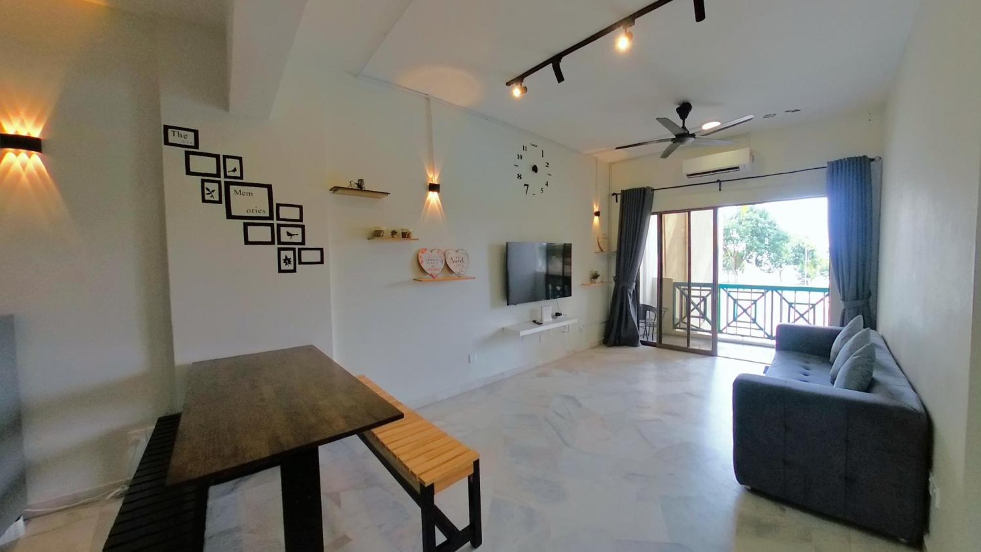 Apartment Pd 10pax 2r2b Seaside Healing, Pool View, Wifi, 50